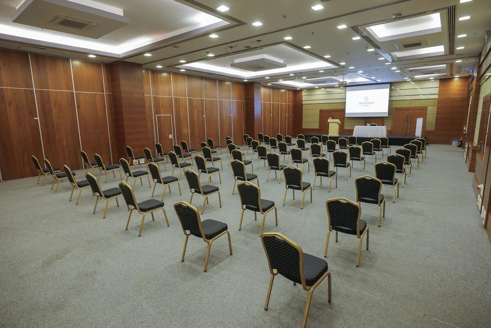 ホテル デデマン イスタンブール エクステリア 写真 The main conference room